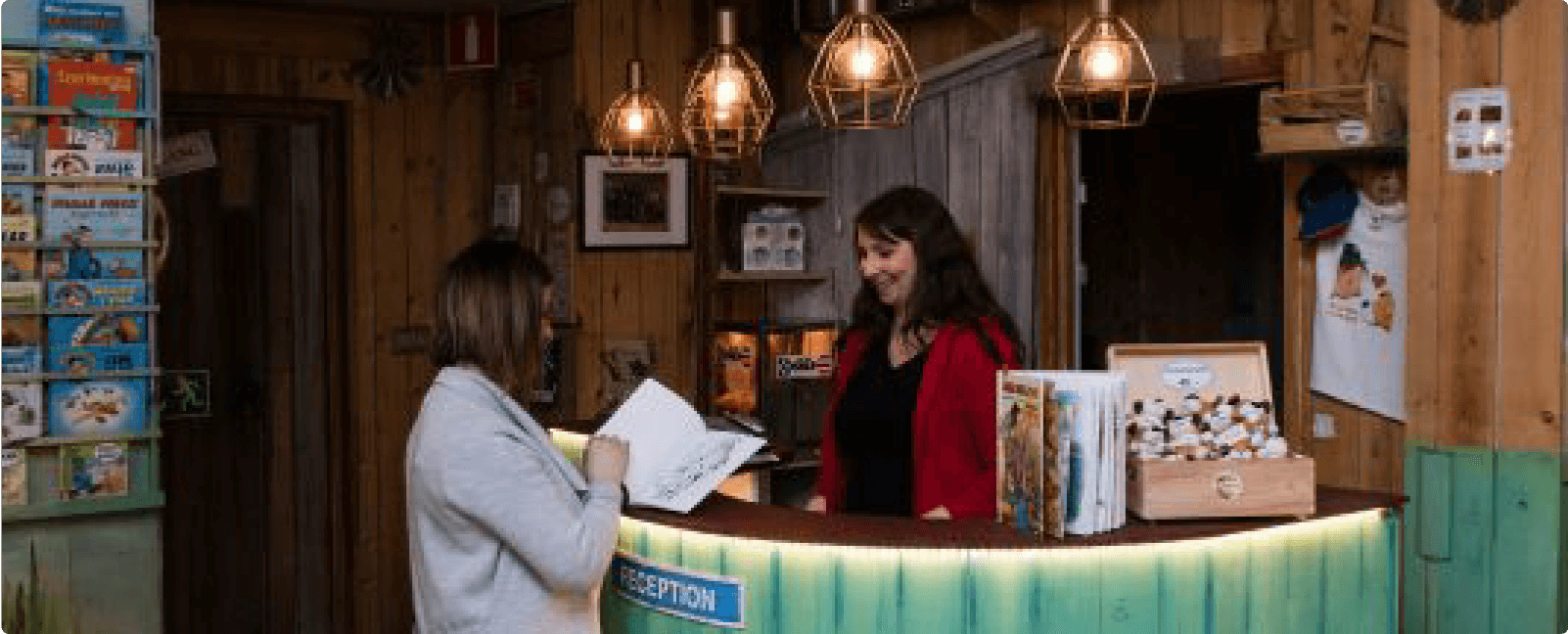 Föreviga din vistelse hos oss. Vi säljer alla Mulle Mecks böcker, dessutom finns det t-shirts, pyssel & pussel och mycket mer.