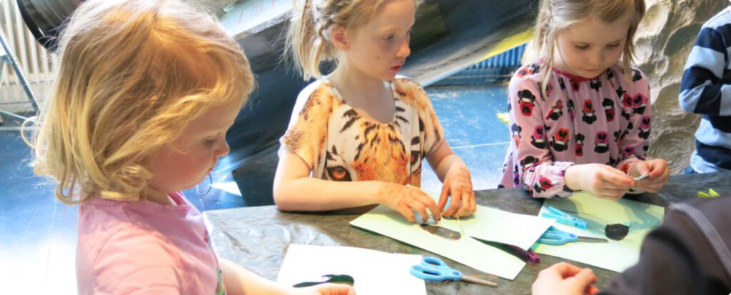 Mulle Meck i Glada Hudik anordnar en rad Mojäng- & molijoxkurser. Perfekt för er som vill lära era bygga, meka och skapa!